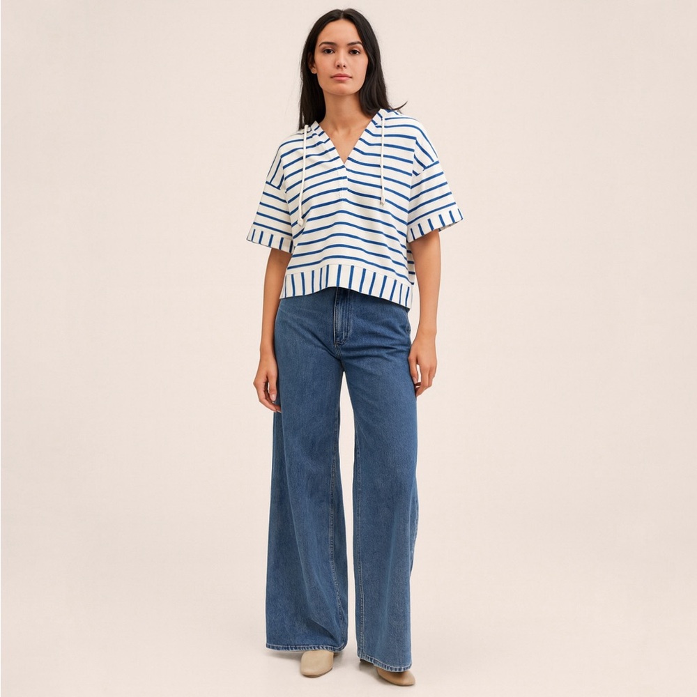Jane & Delancey Blue and White Nautical Stripes Hoodie Cropped Top Size Small
